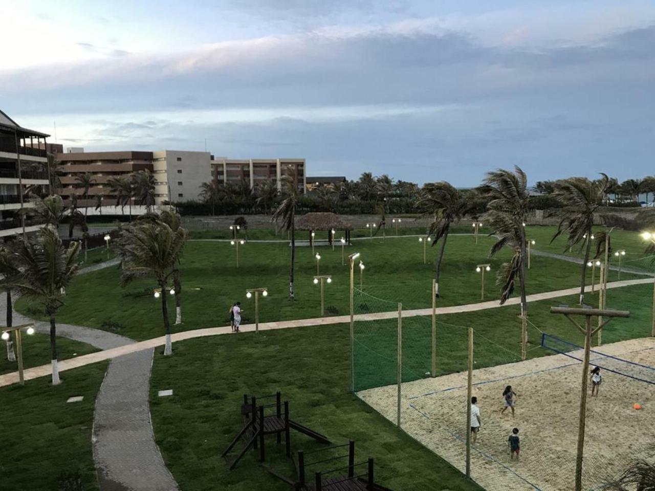 Apartamento Completo No Beach Living Porto Das Dunas - Apto Luxo Акирас Экстерьер фото